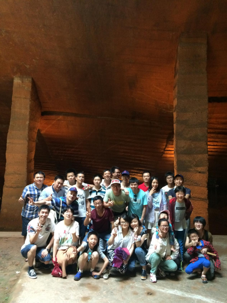 In July 2015, our employees traveled to Mount Sanqing and Longyou Grottoes